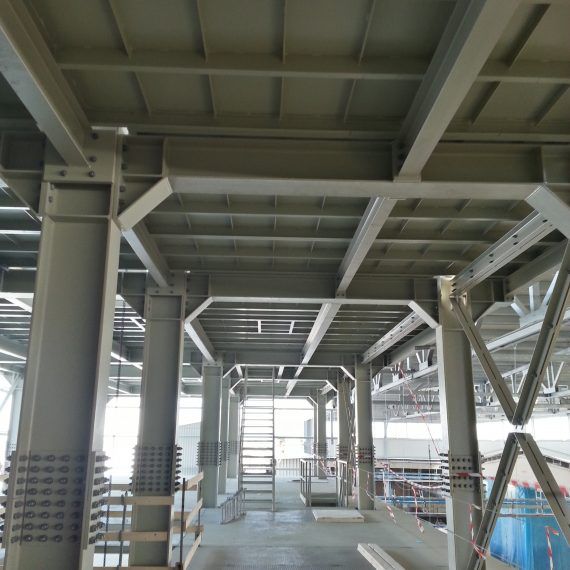 Thép hình IA cầu trục 600x190x16x35 1 Anh ung dung