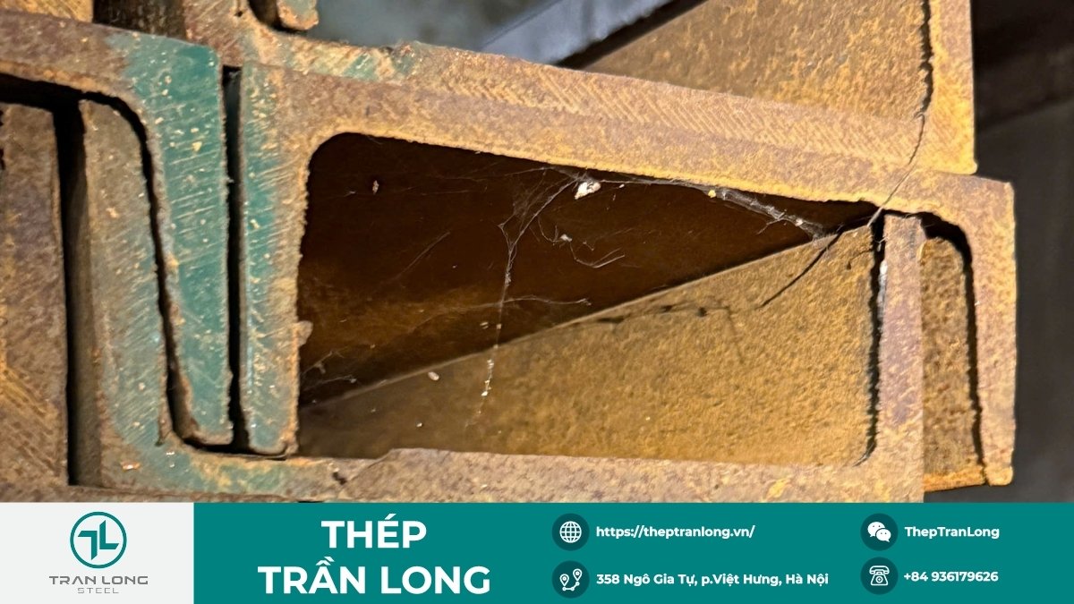 Thép hình U 200 x 73 x 7 9 Kho thép hình U200x73x7 phục vụ công trình nhà xưởng